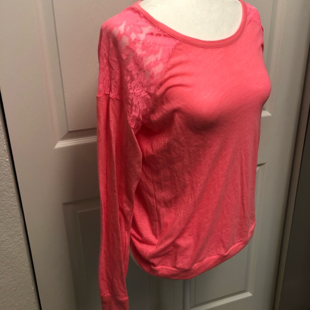 Victoria’s Secret PINK top